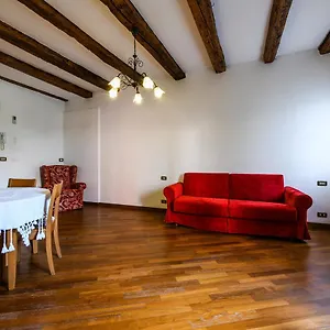 Red Fashion Apartment