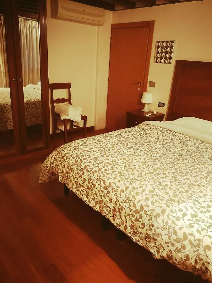5 Mins To Rialto Bridge Apartment Venice